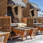 Hotel Alpenfriede 4*
