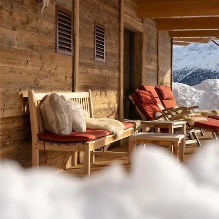 فندق Alpenfriede 4*